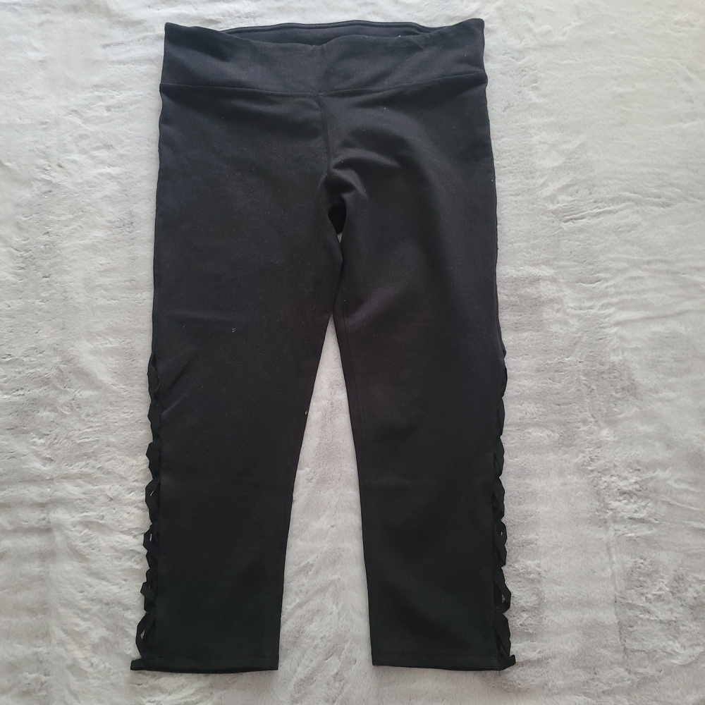 Fabletics Capri Length Leggings with Side Details